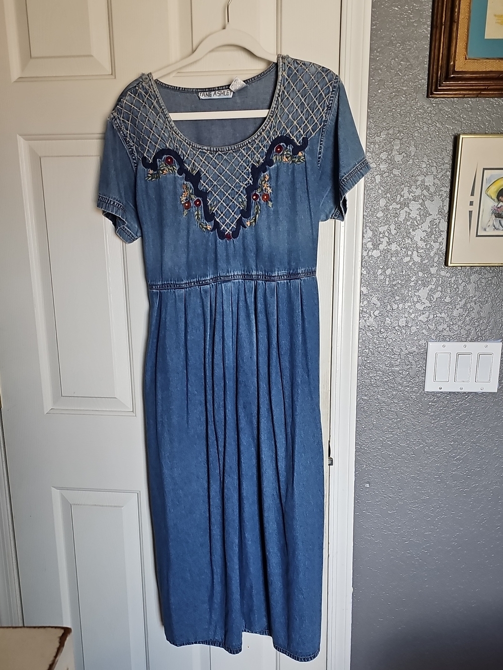 Jane Ashley Blue Denim Embroidered Short Sleeve Dress, 90s Cottagecore Look